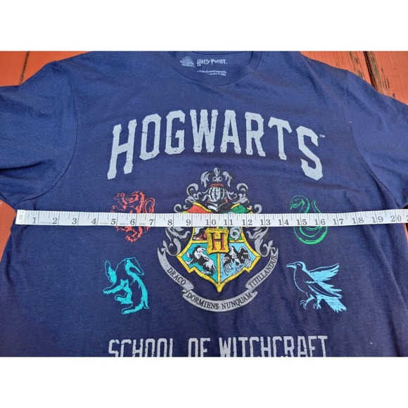 Harry Potter T-shirt Hogwarts School Of Witchcraft & Wizardry Woman's Large Blue - Picture 3 of 5